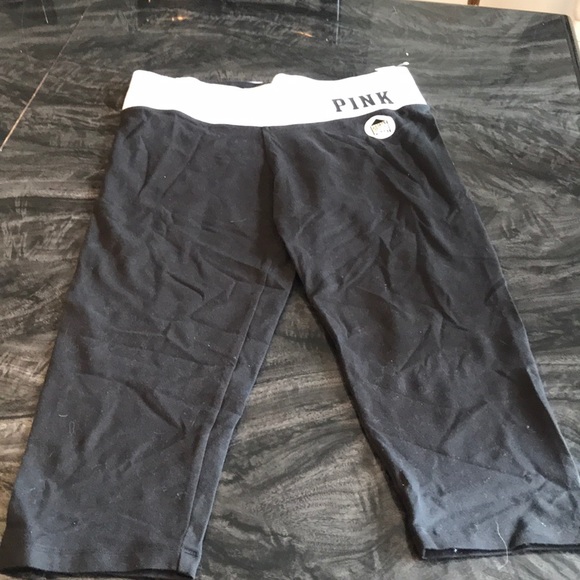PINK Victoria's Secret Pants - BNWT VS PINK CROPPED YOGA LEGGINGS